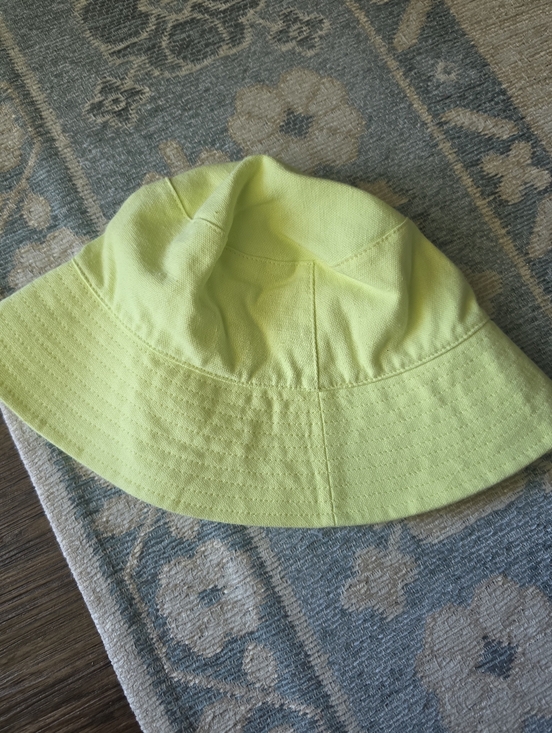 Universal Thread Accessories - Universal Thead Bucket Hat